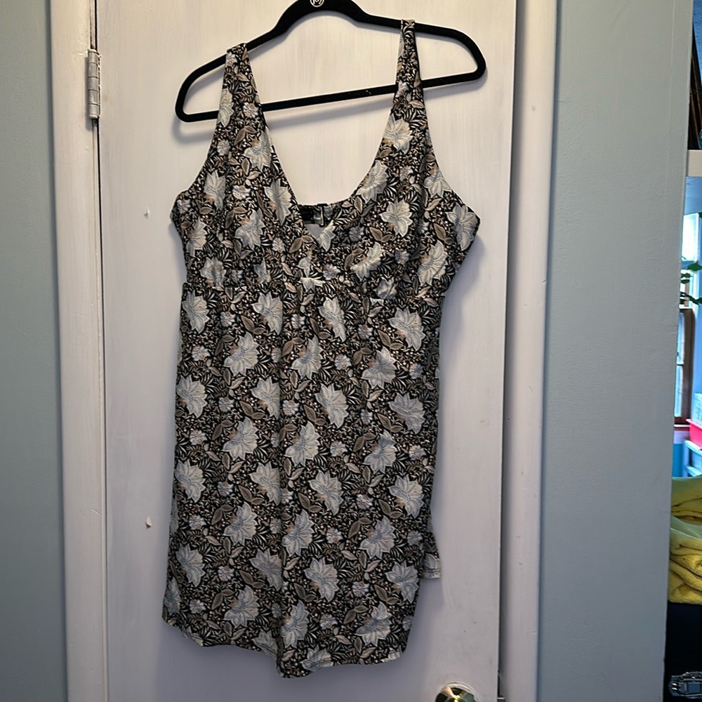 Old Navy V-Neck Secret-Smooth Plus-Size Underwire Swim Dress